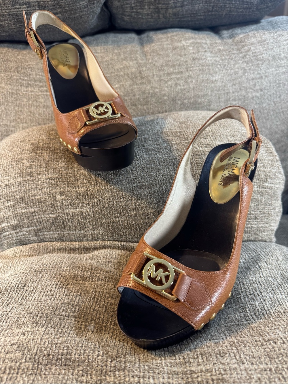 MICHAEL Michael Kors Charm Sling Open Toe Platform Wedge Sandals Size 8M - Picture 12 of 12